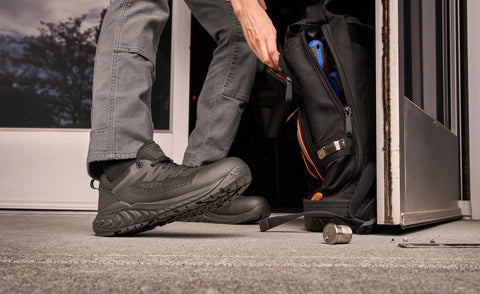 Women's Arvada ESD Work Sneaker (Carbon Toe)  |  Black/Black