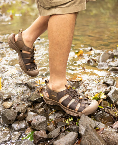Men's Newport H2 Sandal  |  Monochrome/Plaza Taupe