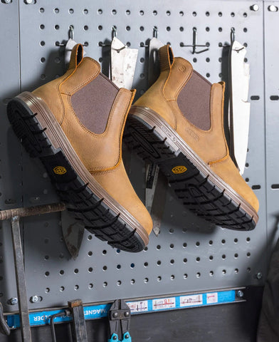 Men's San Jose Chelsea 90° Heel Boot (Soft Toe)  |  Belgian/Gum